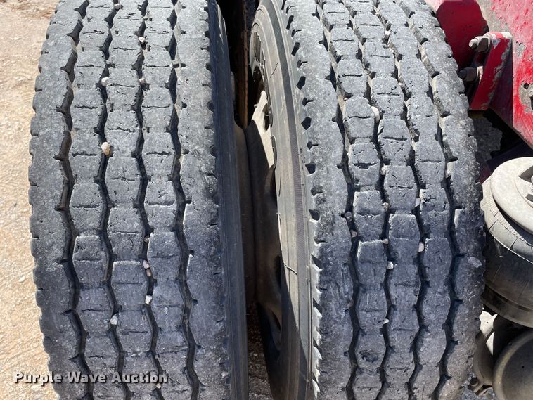 image for item DJ5182 2000 Kenworth W900  semi truck