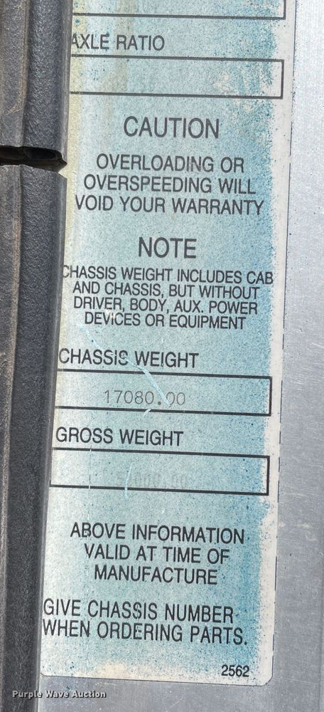 image for item DJ5182 2000 Kenworth W900  semi truck