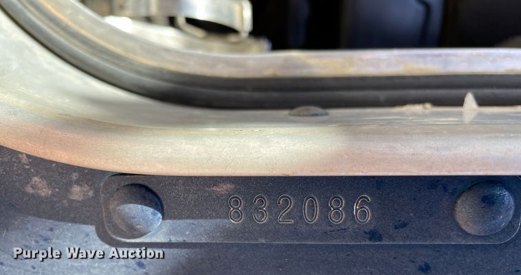 image for item DJ5182 2000 Kenworth W900  semi truck