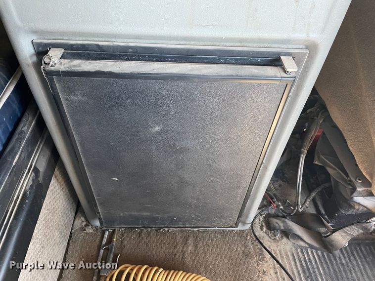 image for item DJ5190 2006 Freightliner FLD 132XL Classic  semi truck