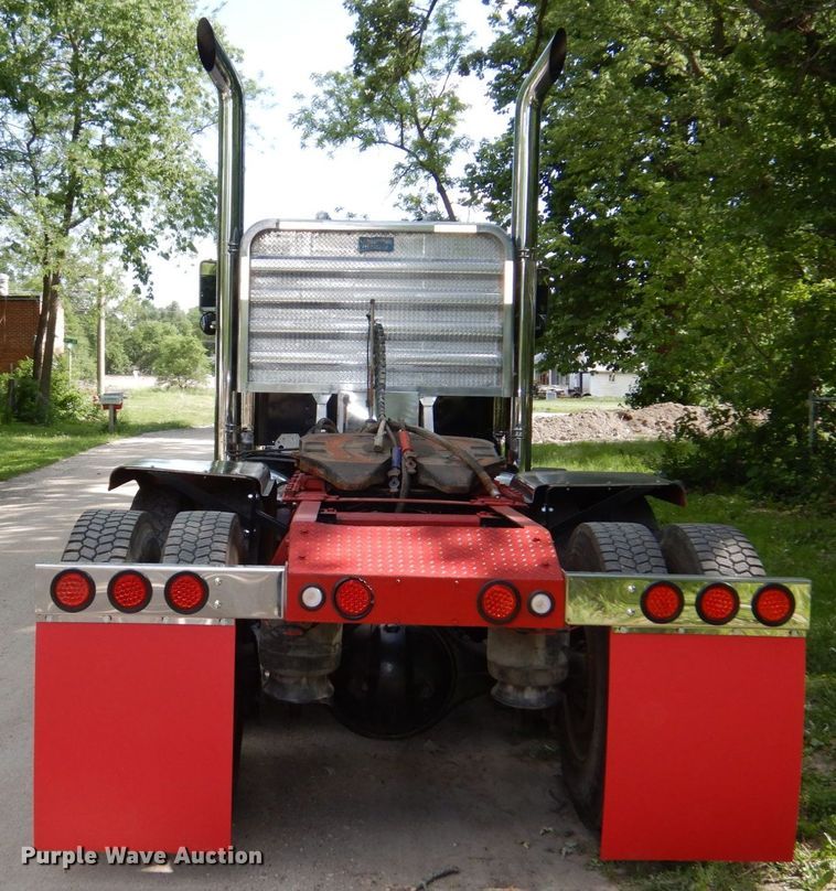 image for item DK0483 1991 Peterbilt 379  semi truck