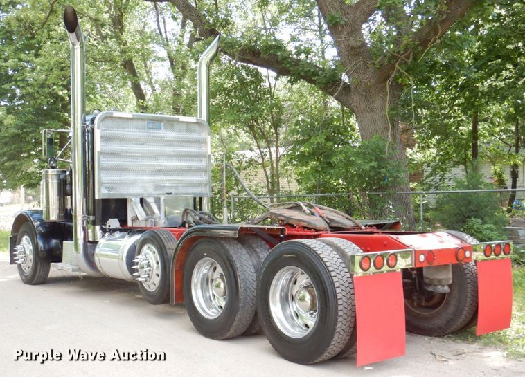 image for item DK0483 1991 Peterbilt 379  semi truck
