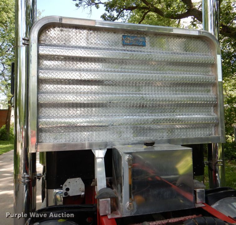 image for item DK0483 1991 Peterbilt 379  semi truck