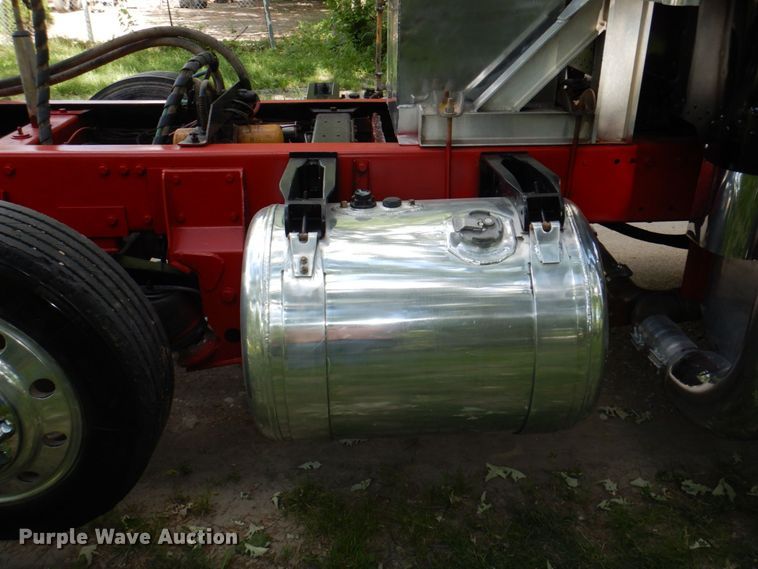 image for item DK0483 1991 Peterbilt 379  semi truck