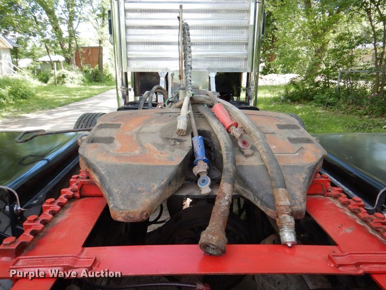 image for item DK0483 1991 Peterbilt 379  semi truck