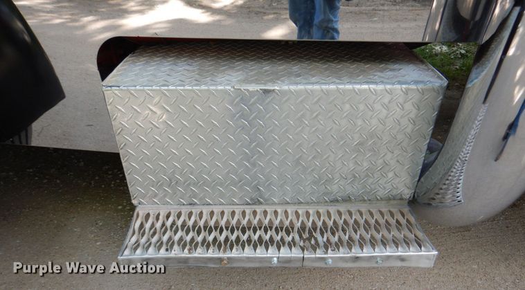 image for item DK0483 1991 Peterbilt 379  semi truck