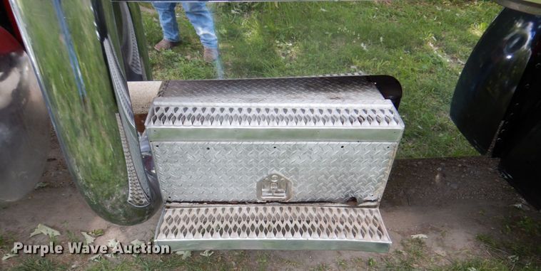 image for item DK0483 1991 Peterbilt 379  semi truck