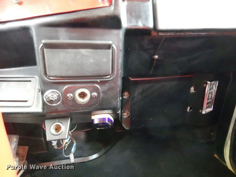 image for item DK0483 1991 Peterbilt 379  semi truck