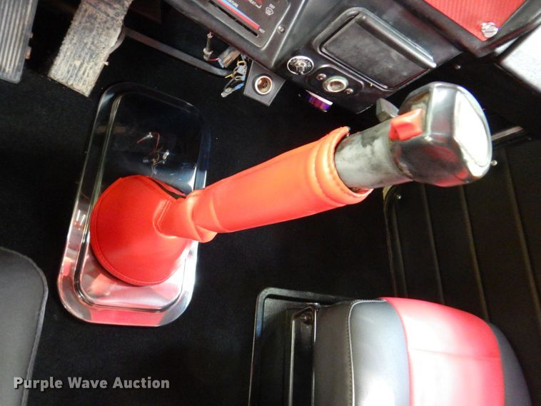 image for item DK0483 1991 Peterbilt 379  semi truck