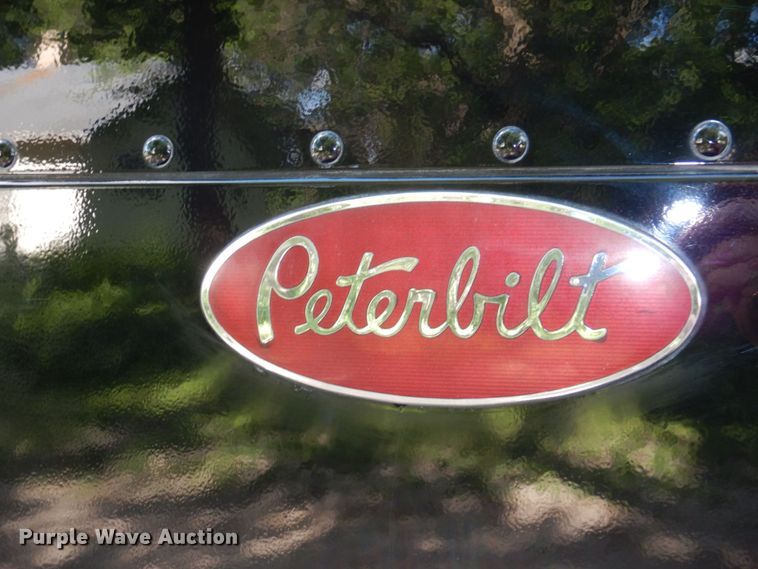 image for item DK0483 1991 Peterbilt 379  semi truck