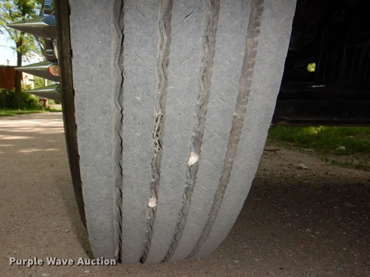 image for item DK0483 1991 Peterbilt 379  semi truck