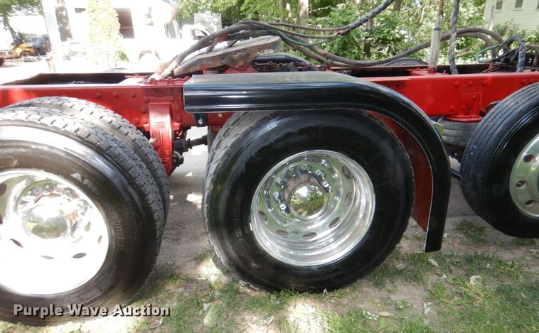 image for item DK0483 1991 Peterbilt 379  semi truck