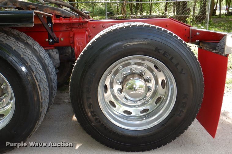 image for item DK0483 1991 Peterbilt 379  semi truck