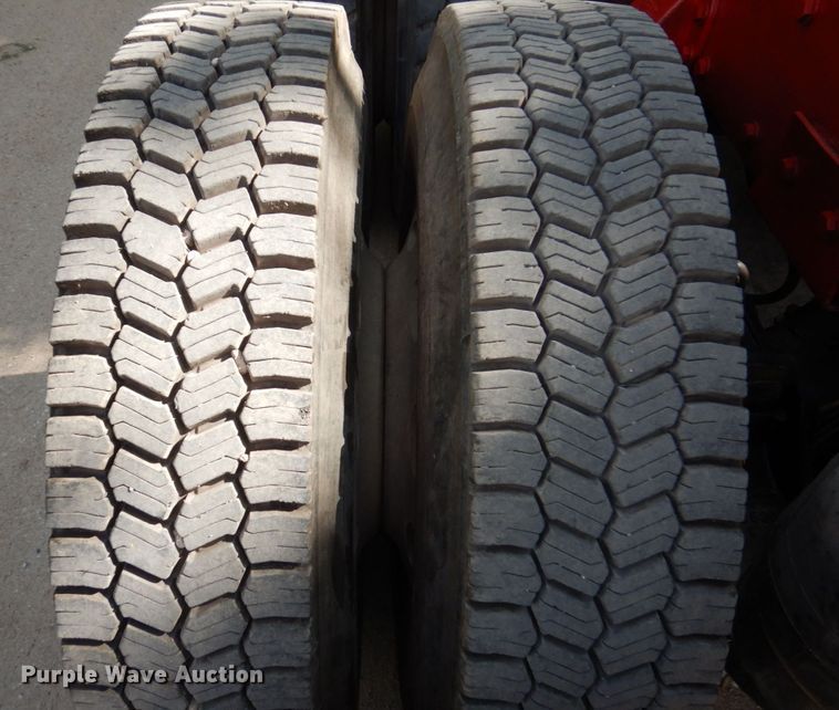 image for item DK0483 1991 Peterbilt 379  semi truck