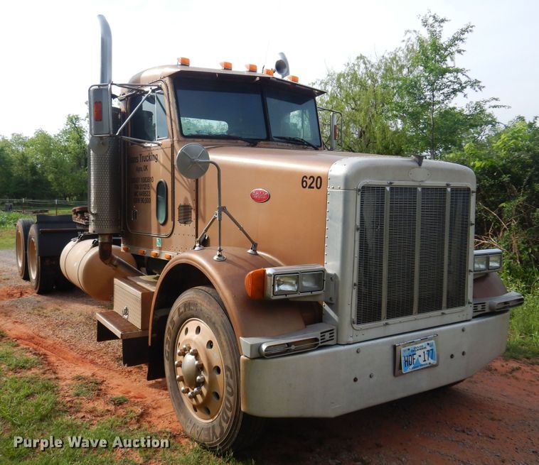 image for item DK0924 1991 Peterbilt 378  semi truck