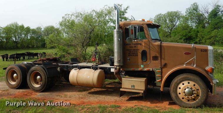 image for item DK0924 1991 Peterbilt 378  semi truck