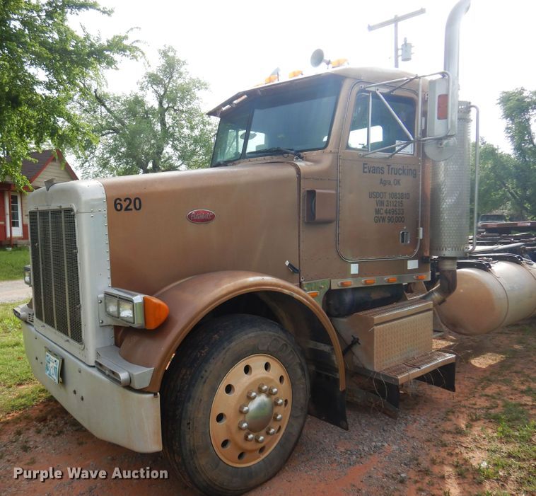 image for item DK0924 1991 Peterbilt 378  semi truck