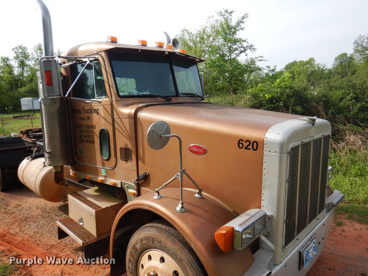 image for item DK0924 1991 Peterbilt 378  semi truck