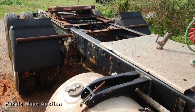 image for item DK0924 1991 Peterbilt 378  semi truck