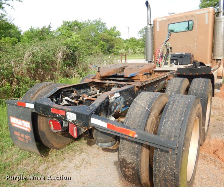 image for item DK0924 1991 Peterbilt 378  semi truck