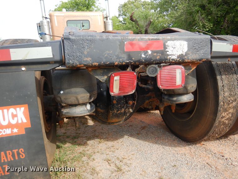 image for item DK0924 1991 Peterbilt 378  semi truck