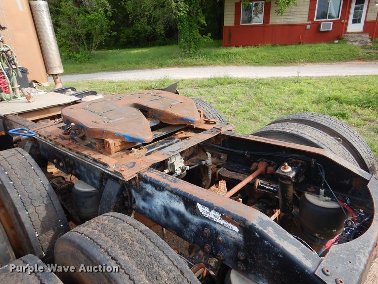 image for item DK0924 1991 Peterbilt 378  semi truck