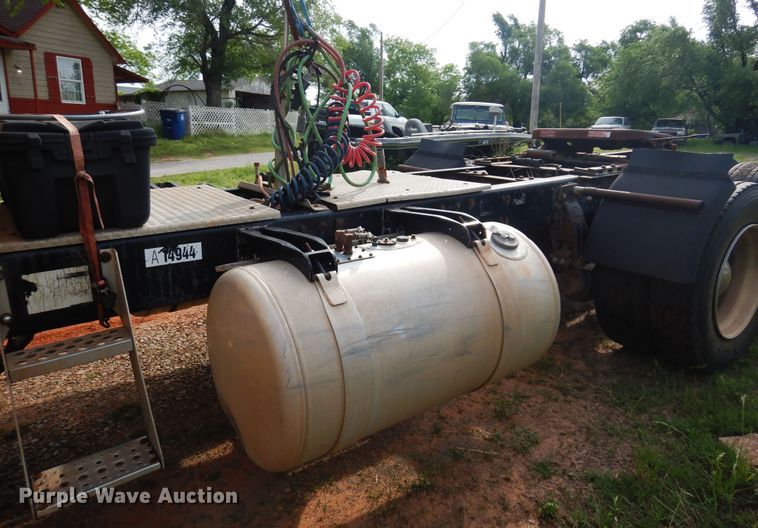 image for item DK0924 1991 Peterbilt 378  semi truck