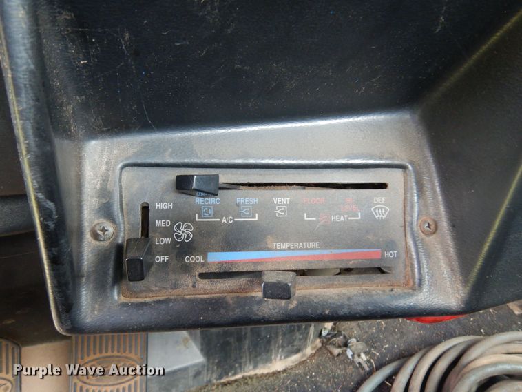 image for item DK0924 1991 Peterbilt 378  semi truck