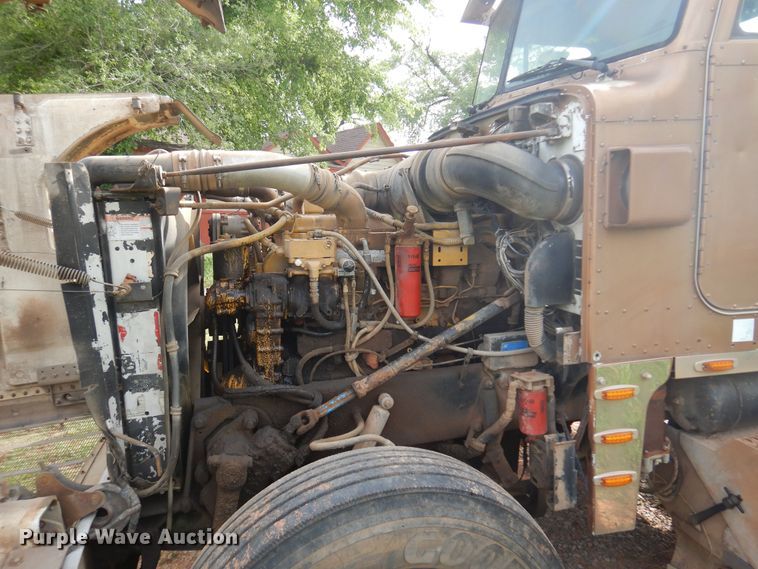 image for item DK0924 1991 Peterbilt 378  semi truck