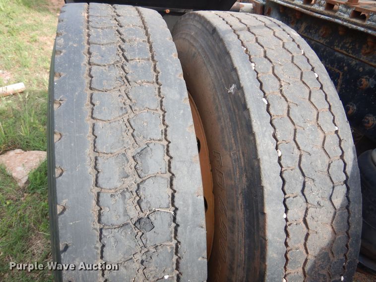 image for item DK0924 1991 Peterbilt 378  semi truck