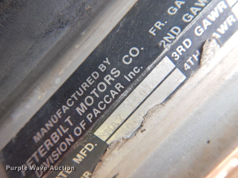 image for item DK0924 1991 Peterbilt 378  semi truck