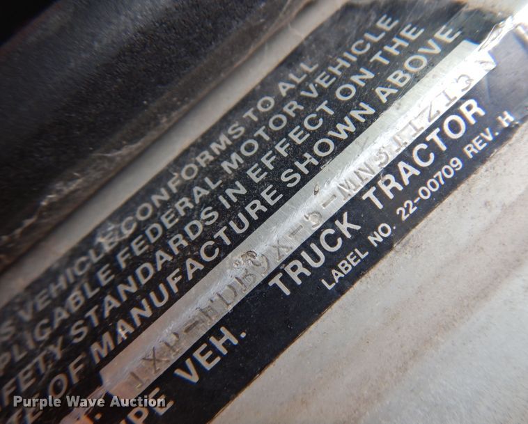 image for item DK0924 1991 Peterbilt 378  semi truck