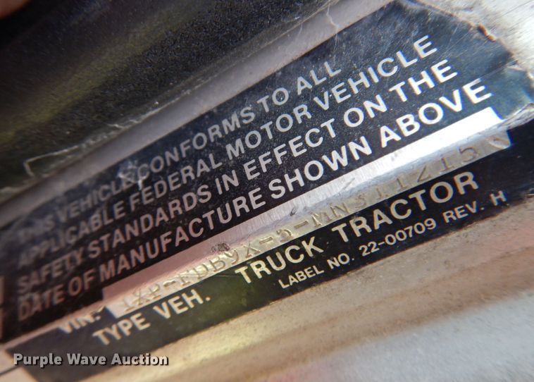 image for item DK0924 1991 Peterbilt 378  semi truck