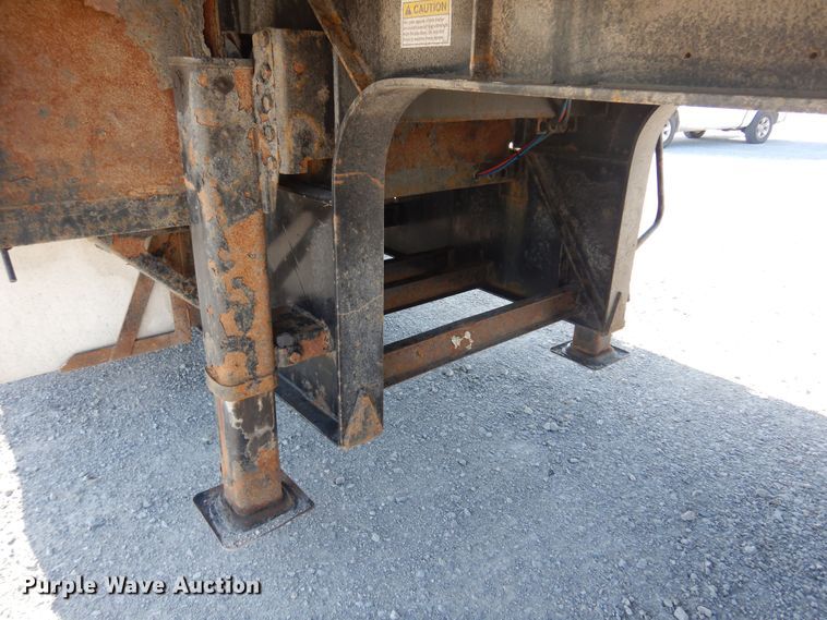 image for item DK0940 2012 Fontaine HAITX22RSA  drop deck trailer