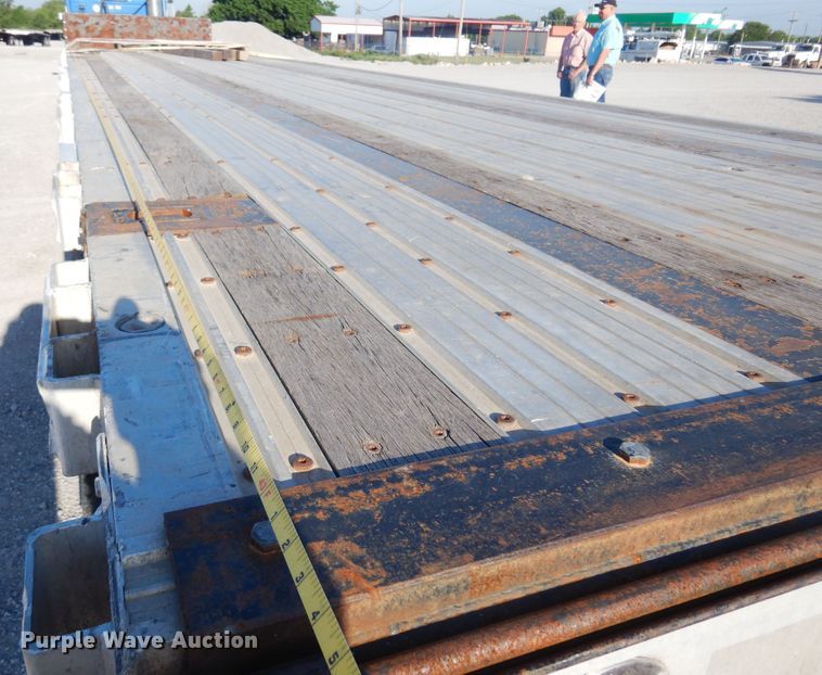 image for item DK0940 2012 Fontaine HAITX22RSA  drop deck trailer