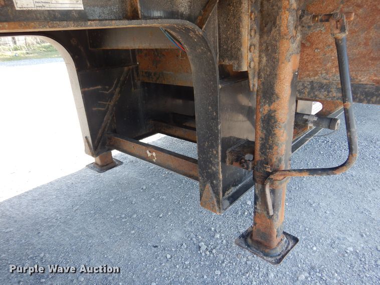 image for item DK0940 2012 Fontaine HAITX22RSA  drop deck trailer