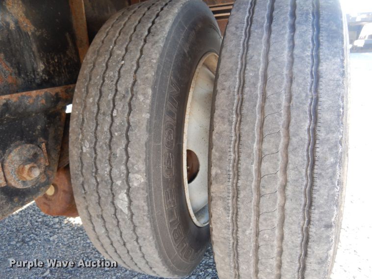 image for item DK0940 2012 Fontaine HAITX22RSA  drop deck trailer