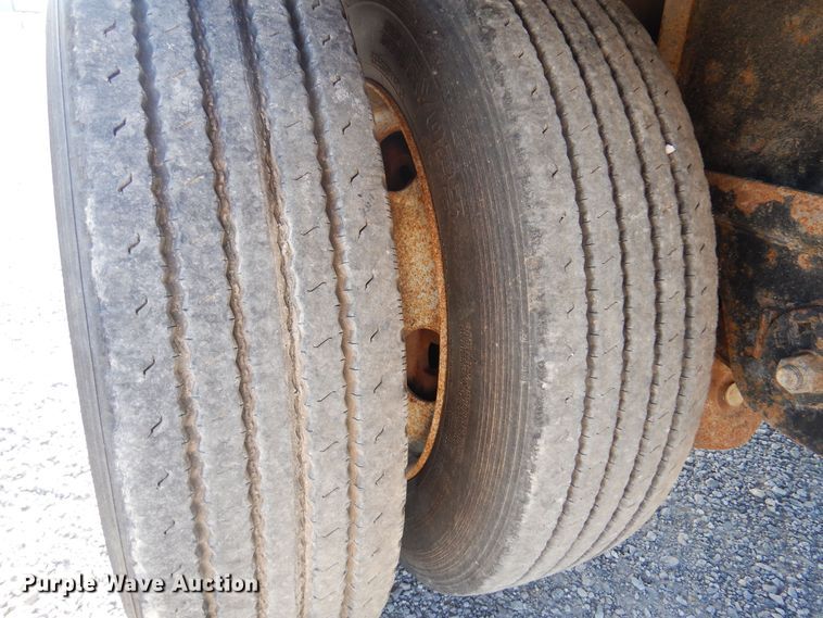 image for item DK0940 2012 Fontaine HAITX22RSA  drop deck trailer