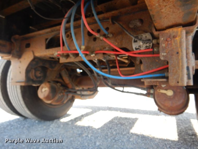 image for item DK0940 2012 Fontaine HAITX22RSA  drop deck trailer