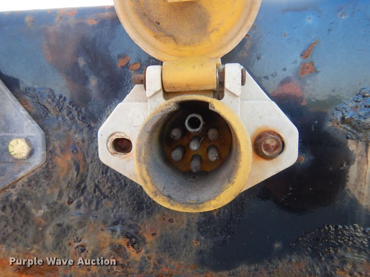 image for item DK0941 2012 Fontaine HAITX22RSA  drop deck trailer