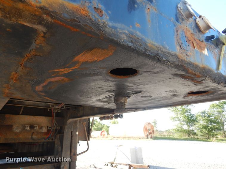 image for item DK0941 2012 Fontaine HAITX22RSA  drop deck trailer