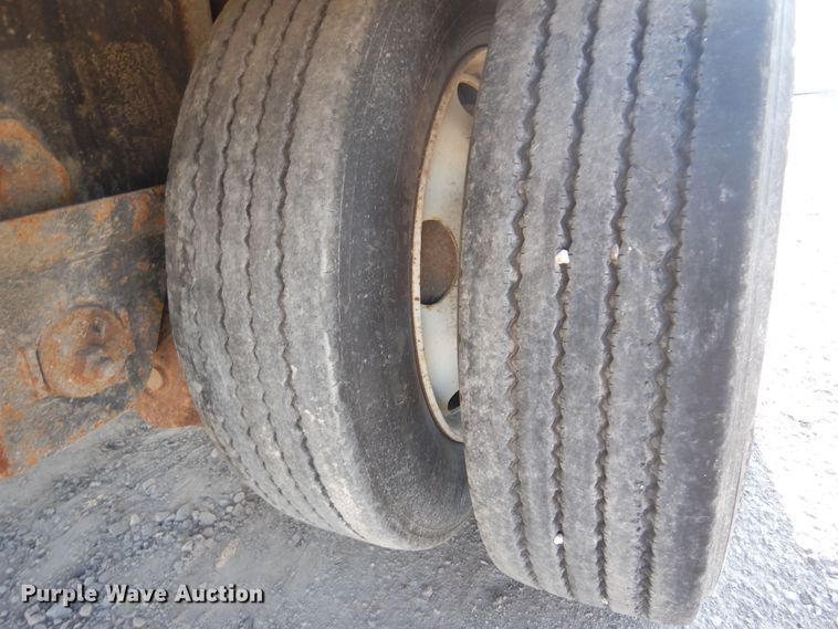 image for item DK0941 2012 Fontaine HAITX22RSA  drop deck trailer