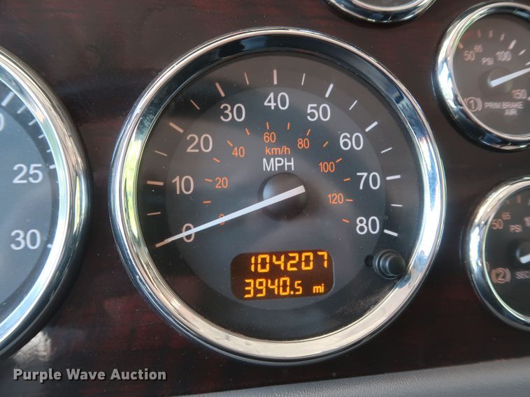 image for item DK3734 2021 Peterbilt 389  semi truck