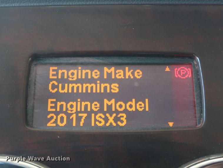 image for item DK3734 2021 Peterbilt 389  semi truck