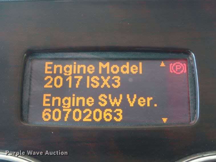 image for item DK3734 2021 Peterbilt 389  semi truck