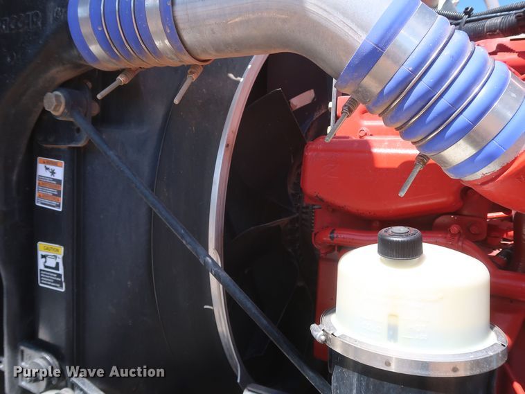 image for item DK3734 2021 Peterbilt 389  semi truck