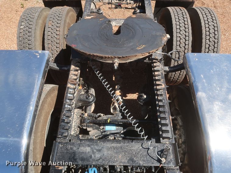 image for item DK3734 2021 Peterbilt 389  semi truck