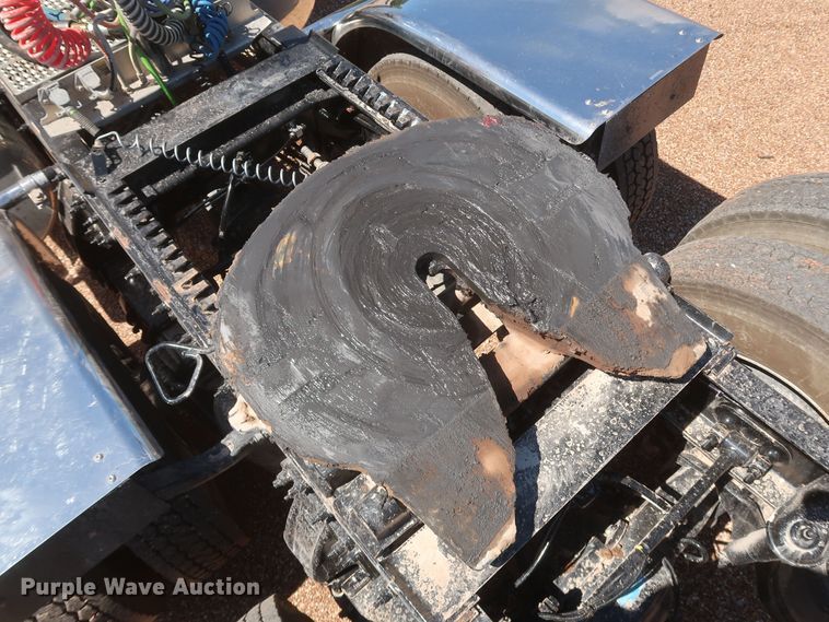 image for item DK3734 2021 Peterbilt 389  semi truck