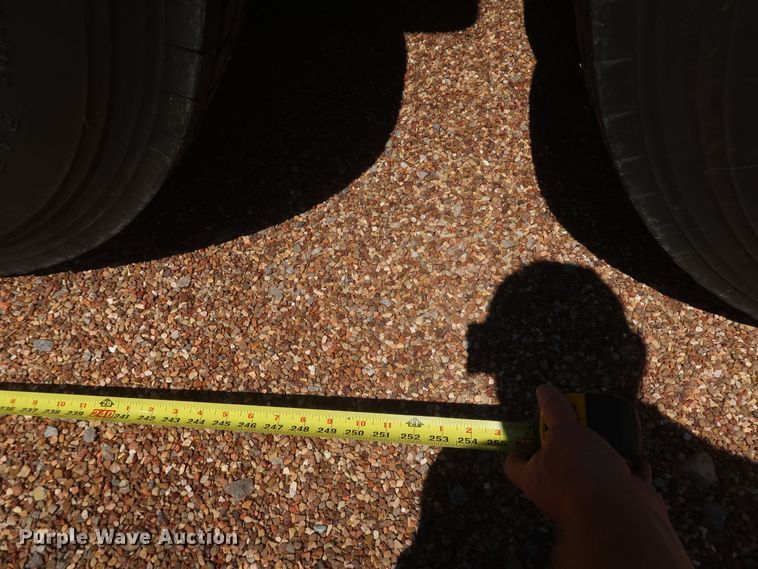 image for item DK3734 2021 Peterbilt 389  semi truck