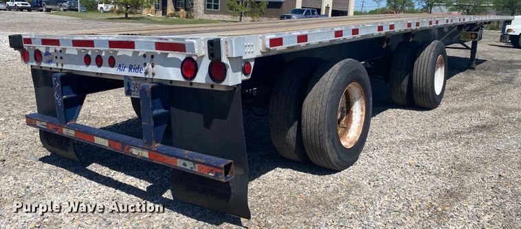 image for item DM4093 2002 Utility Trailer MFG FLBD  flatbed trailer